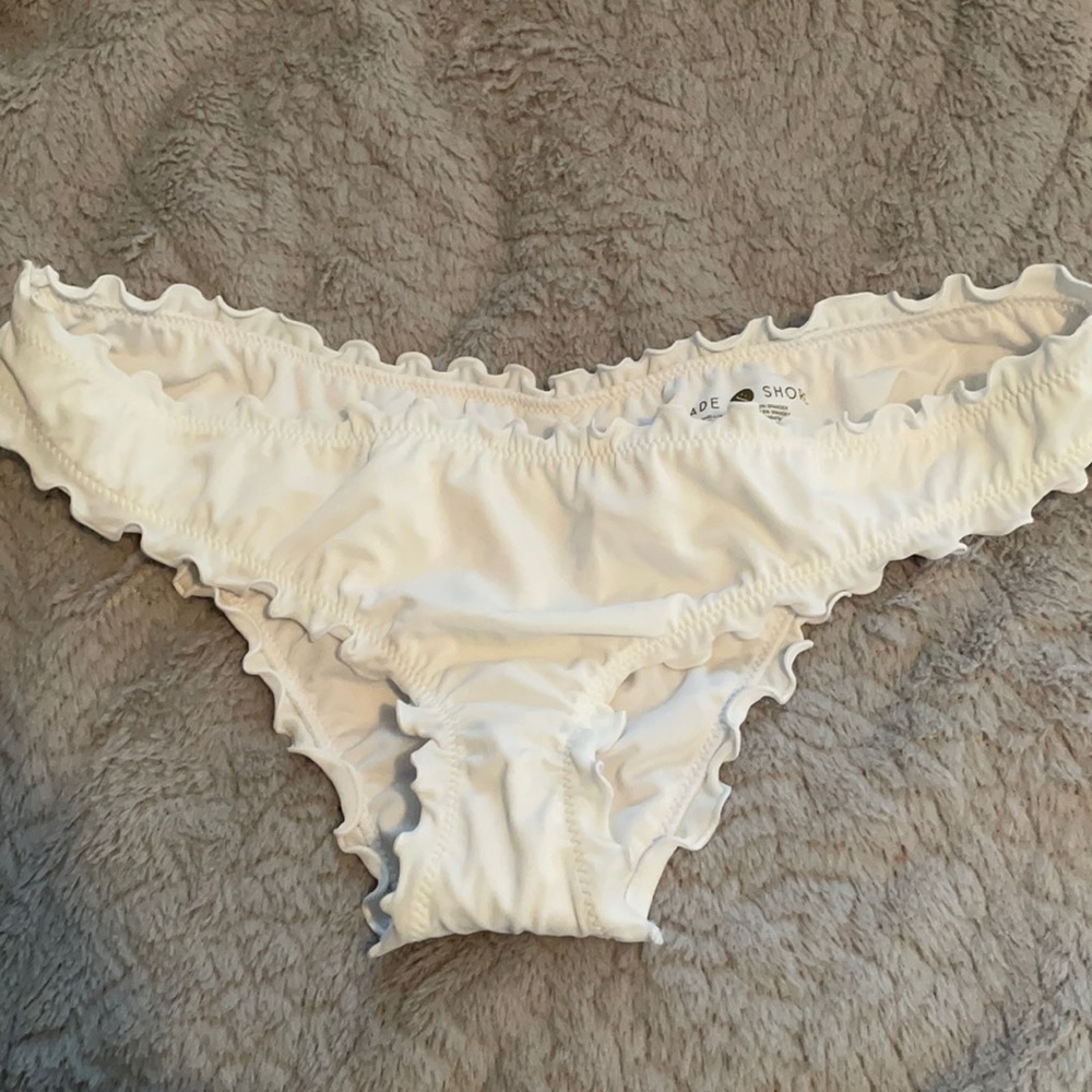 NWT White Ruffled Bathing Suit Bottom